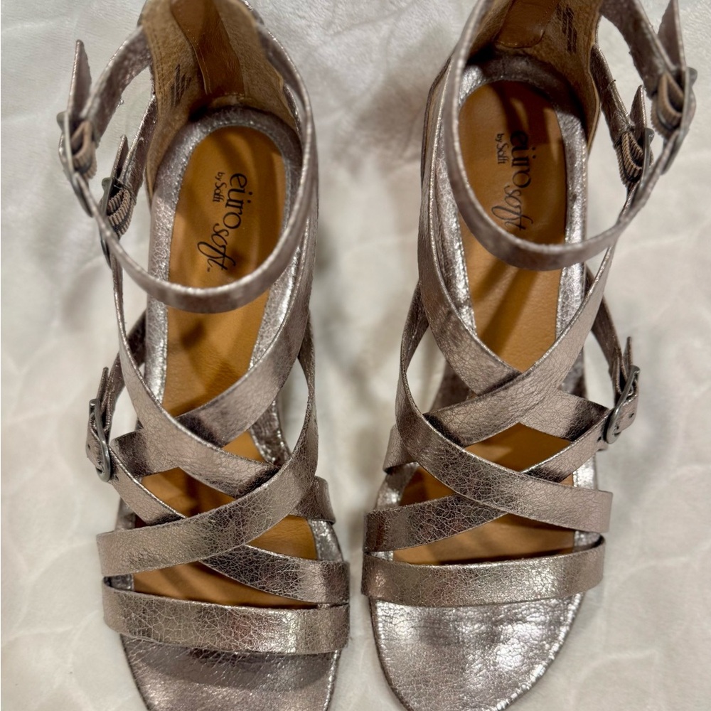 Euro soft Women's Silver Strappy Sandals